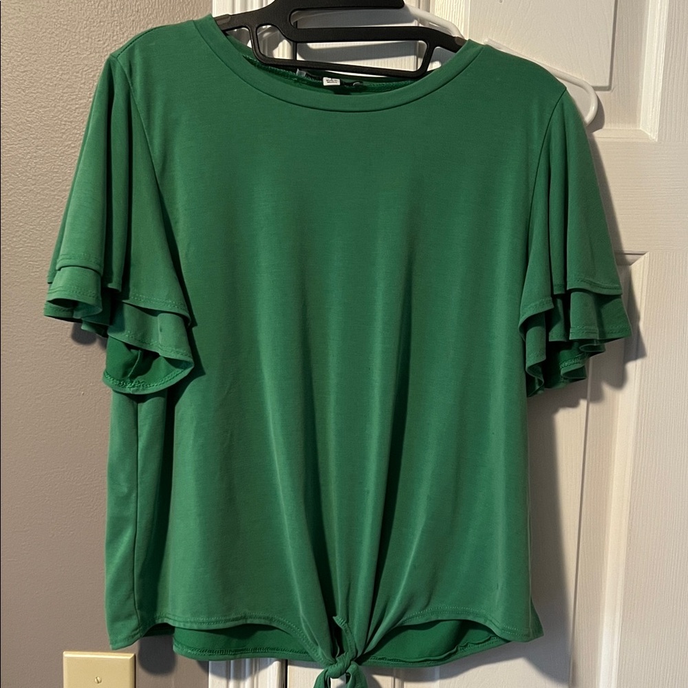 Green Envelope Emerald Short Sleeve Top